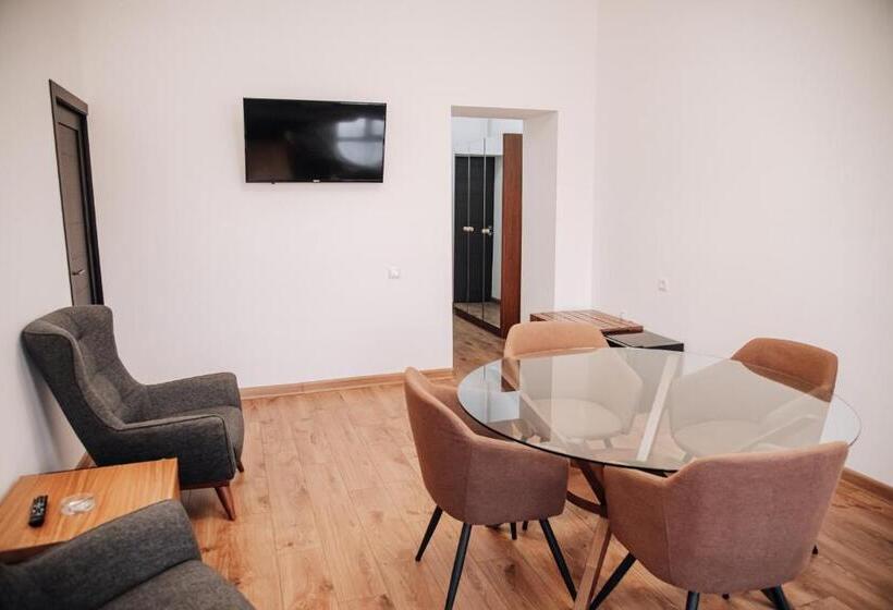 Duplex Suite, Argishti