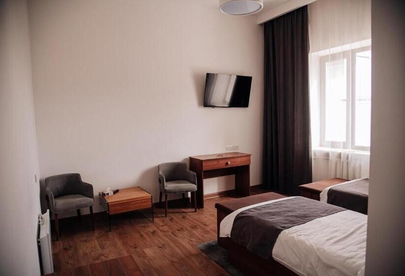 Deluxe Room, Argishti