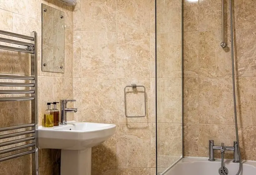 デラックスルーム, The Spice Ship