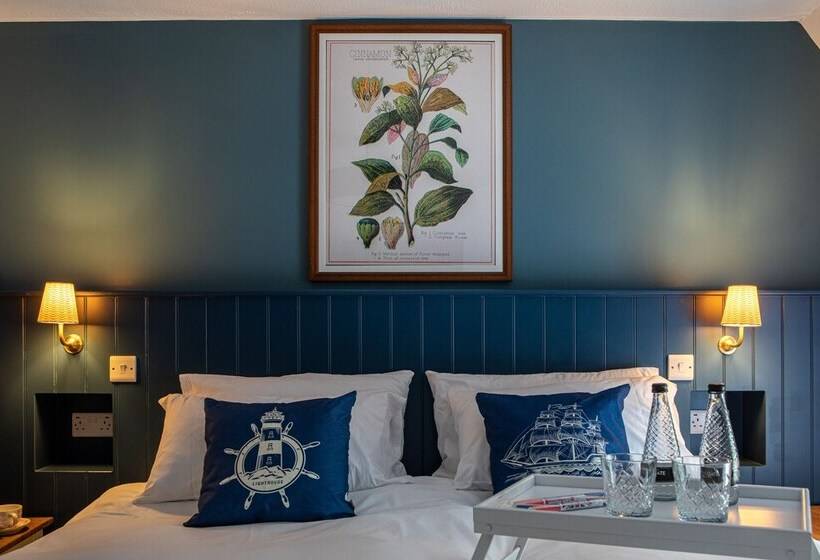 디럭스 룸, The Spice Ship