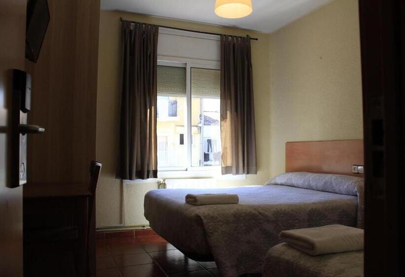 标准间, Hostal La Romànica