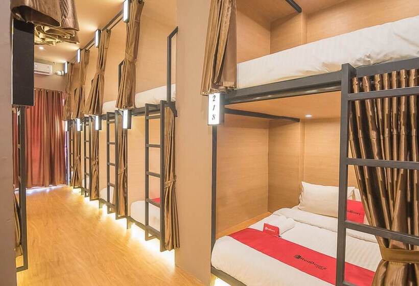 Кровать в Общей Комнате, Reddoorz Hostel @ Grand Pangandaran