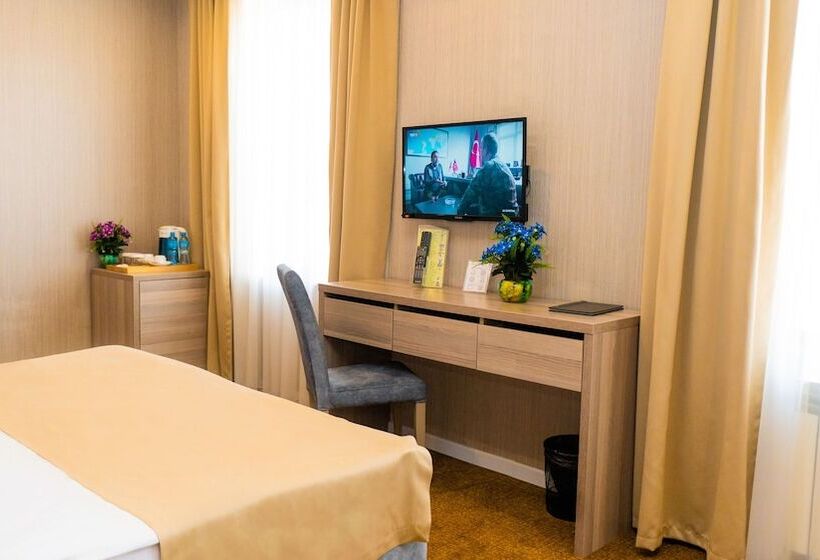 اتاق استاندارد, Grand Midway