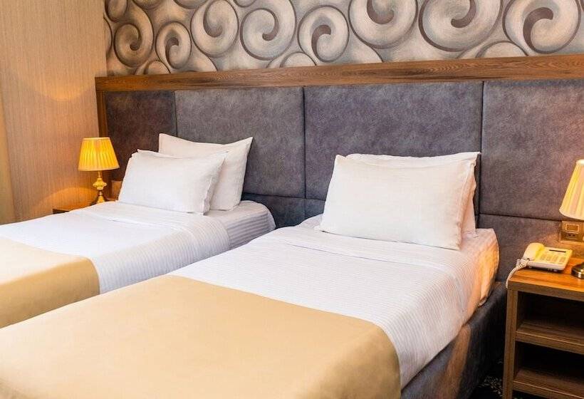 اتاق استاندارد, Grand Midway