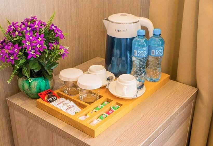 اتاق استاندارد, Grand Midway