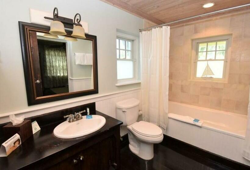 اتاق خانوادگی, Sapodilla House