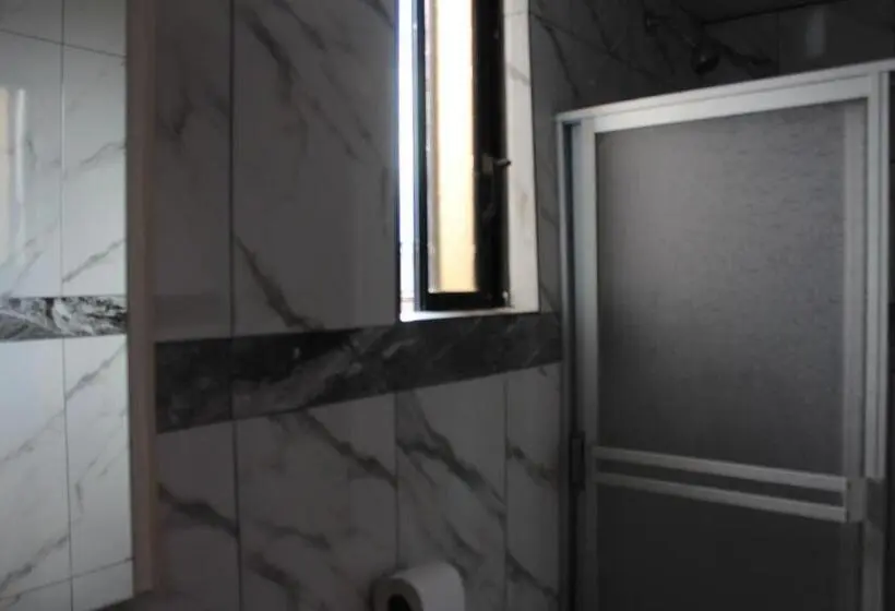 Standard-huone 2 Parivuodetta, Julius Hostal