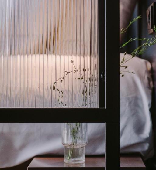 Quarto deluxe, Supernova