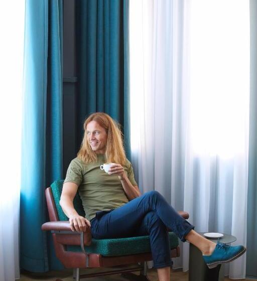 Quarto Deluxe com Balcão, Supernova