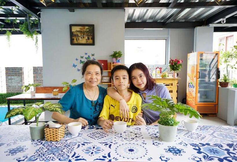 اتاق استاندارد با چشمانداز باغ, Almor Hostel With Pool In Right Center