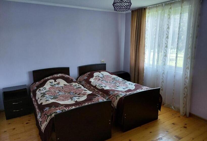 اتاق اکونومی, Bombora