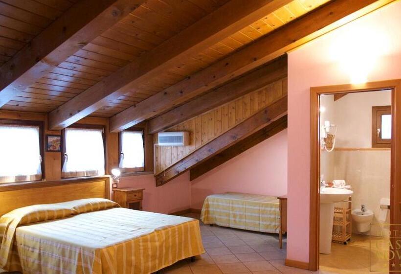 Habitació Quàdruple Estàndard, Casanova