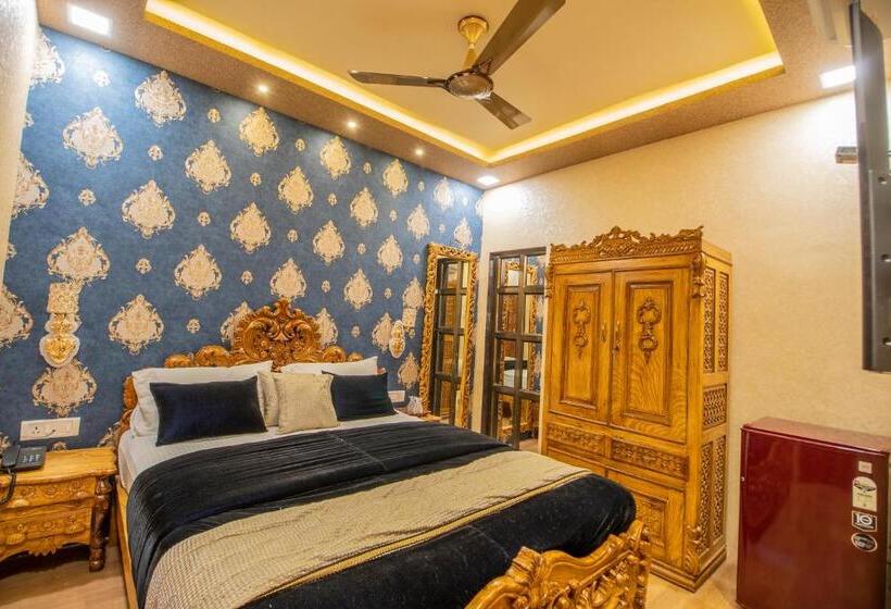 اتاق استاندارد, Onn Shelter Inn