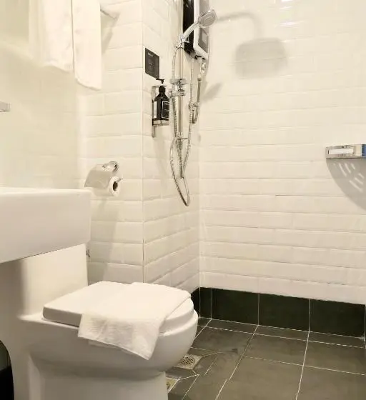 クイーンサイズベッドのスタンダードルーム, Le Embassy Hotel Georgetown
