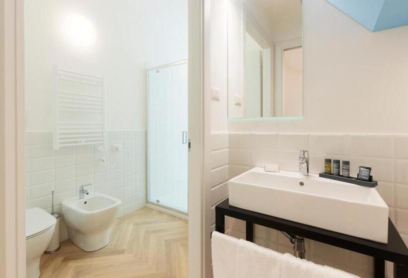 آپارتمان 1 خوابه, Metropolitan Suites