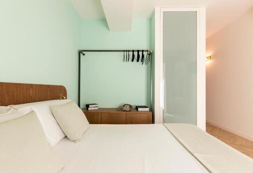 آپارتمان 1 خوابه, Metropolitan Suites