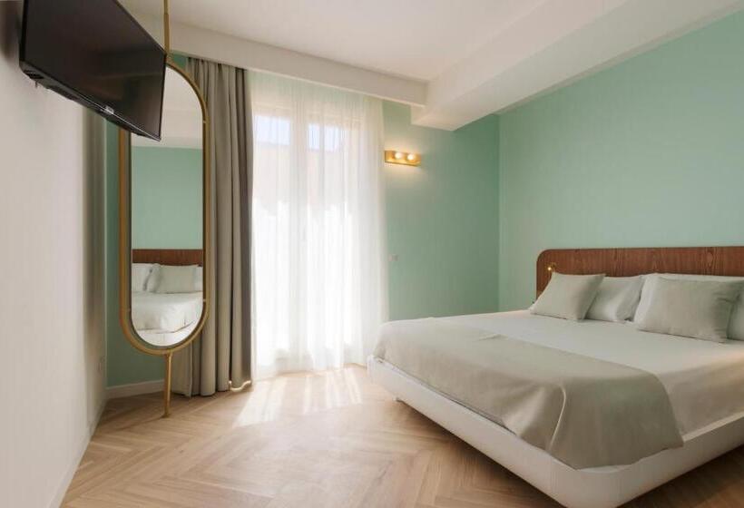 آپارتمان 1 خوابه, Metropolitan Suites