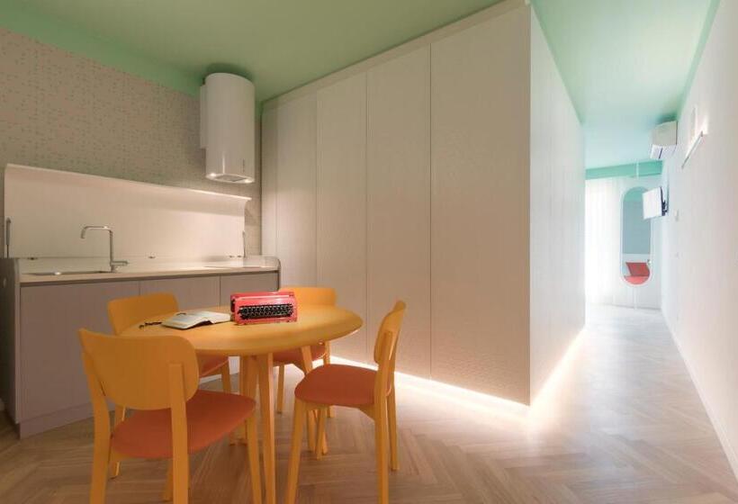 آپارتمان 1 خوابه, Metropolitan Suites