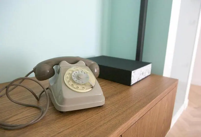 آپارتمان 1 خوابه, Metropolitan Suites