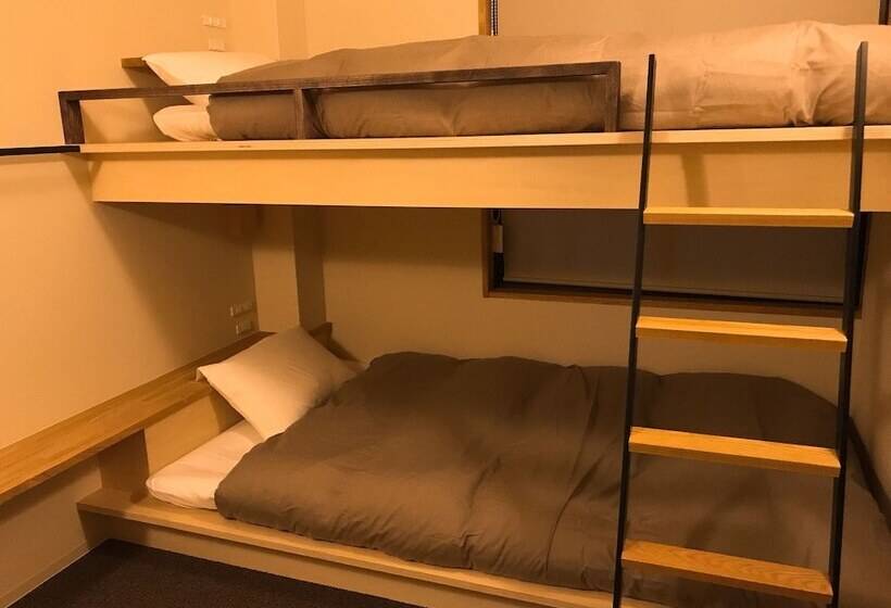 غرفة قياسية, Shikishiki Higashiyama