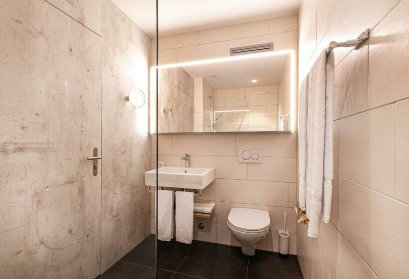 Business-værelse, Sleep&stay   Self Check In