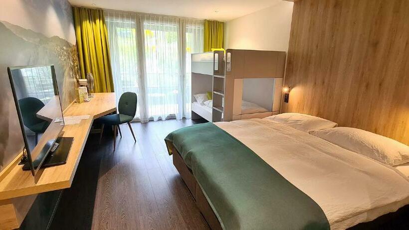 Familie Værelse, Sleep&stay   Self Check In