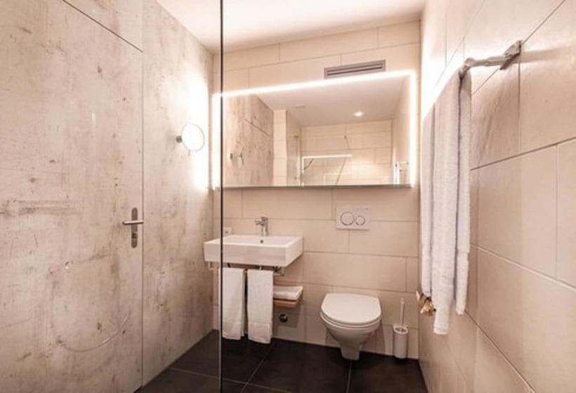 Business-værelse, Sleep&stay   Self Check In