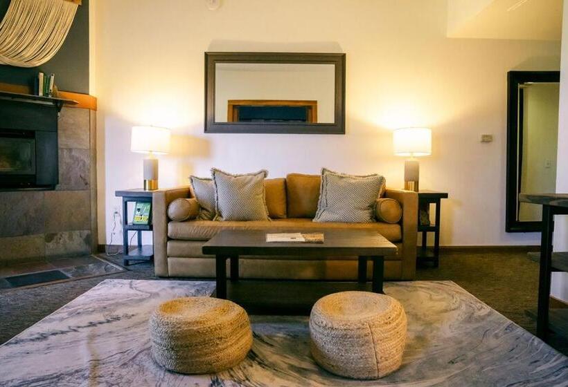 جناح, Costanoa Lodge And Camp