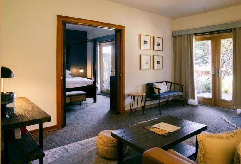 جناح, Costanoa Lodge And Camp