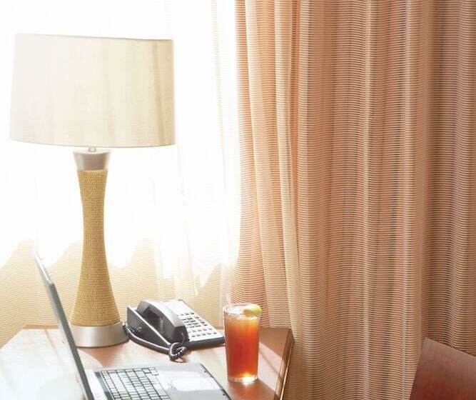 带按摩浴盆的套房, Country Inn & Suites By Radisson, Coon Rapids, Mn