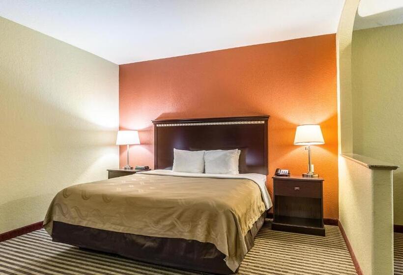 سوئیت با تخت بزرگ, Quality Suites North