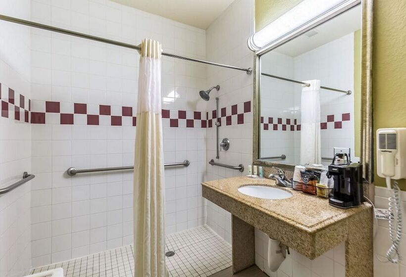 سوئیت برای معلولان, Quality Suites North