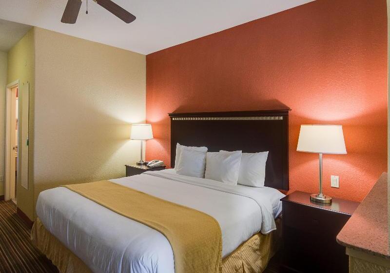 سوییت, Quality Suites North