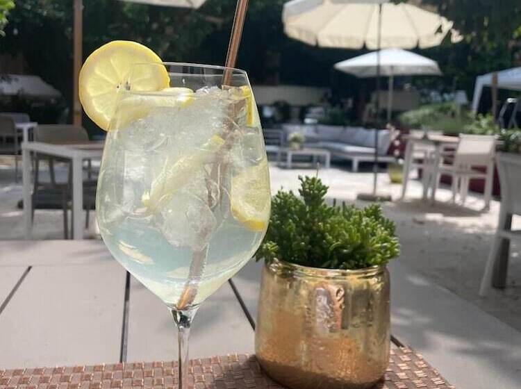 חדר סטנדרט, La Belle Croix