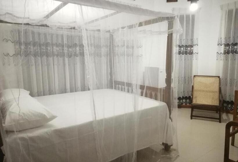 エコノミールーム, Air Port 5 Minutes Super Clean Upul