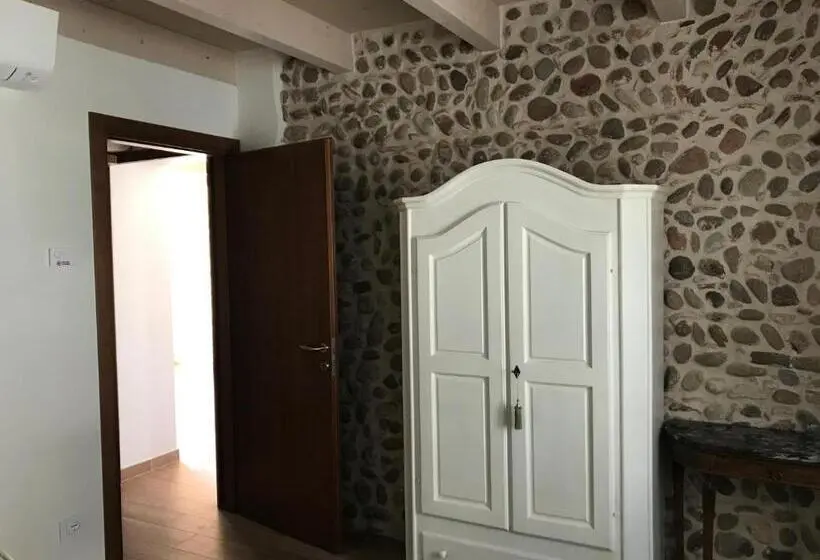 Standard room with outdoor bath, La Cantinetta