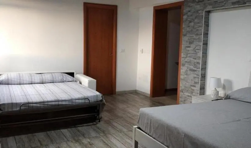 Habitació Quàdruple Estàndard, B&b Leonida
