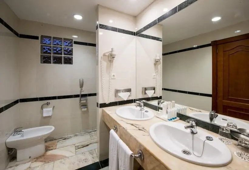 サイドシービュージュニアスイート, Bahia Principe Escape Tenerife - Adults Only