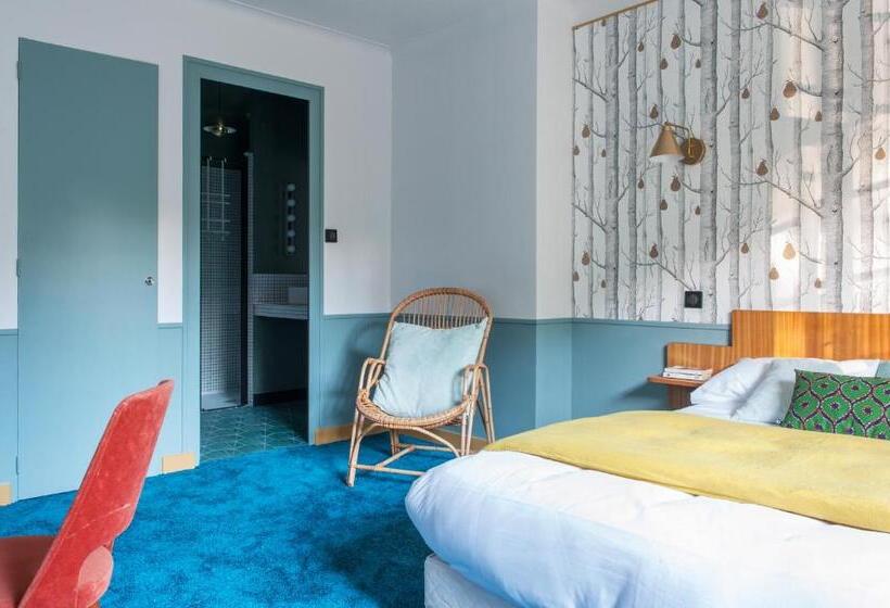 Номер Стандарт, La Cascade