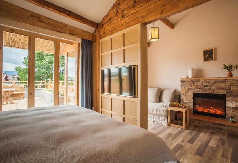 اتاق لوکس, Eden Court