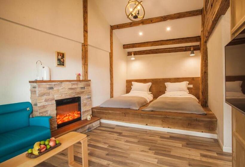 ویلای 3 خوابه, Eden Court