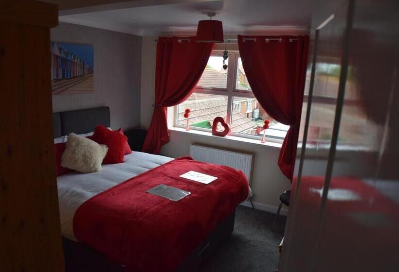 Suite Familiar, Seashells Beach