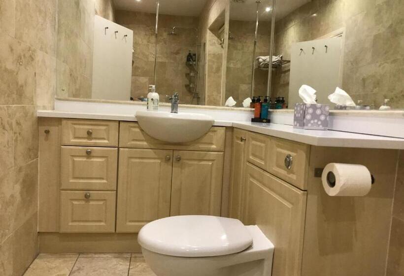 스탠다드 룸 킹사이즈 침대, The Old Rectory