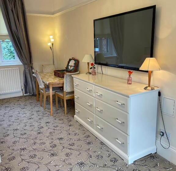 패밀리 룸 가든 전망, The Old Rectory