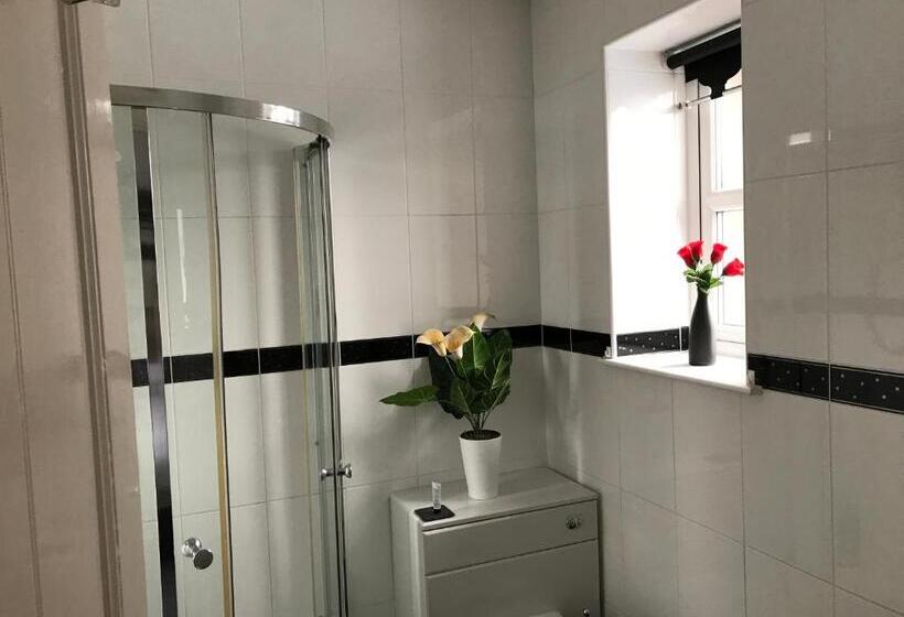 스탠다드 룸, The Old Rectory