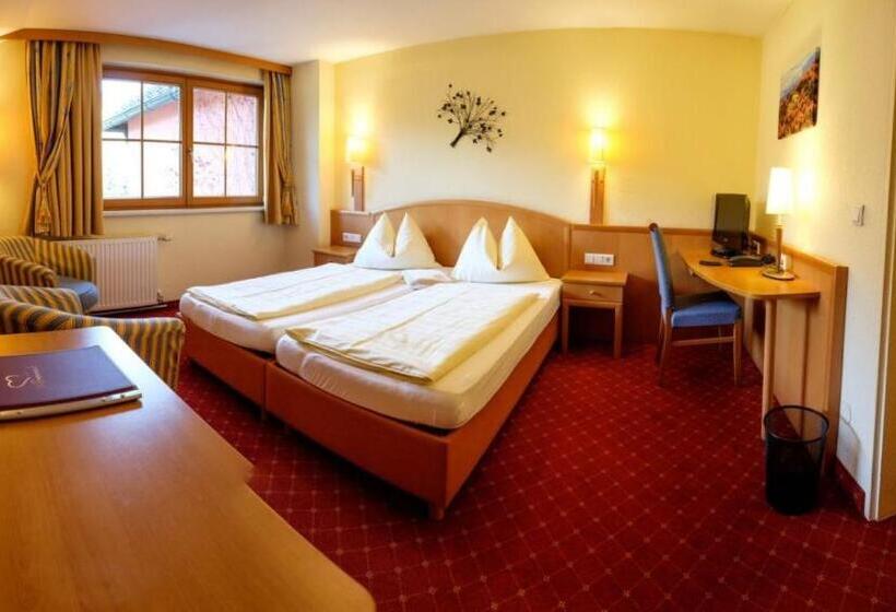 استودیو خانوادگی, Bliem S Familien