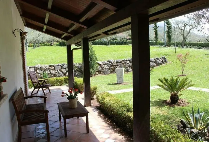 Perhehuone, Agriturismo Il Castagneto