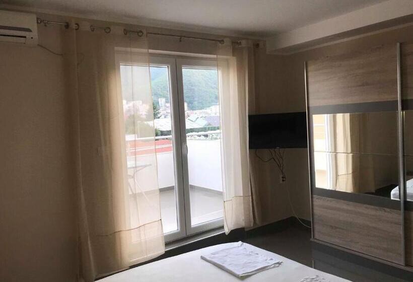 آپارتمان لوکس 1 خوابه, Apartments Batalo