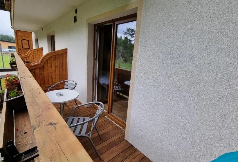 Standard-huone Parveke, Pension Tyrol