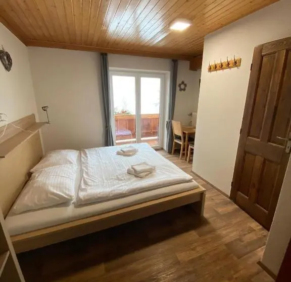 Standard-huone Parveke, Pension Tyrol